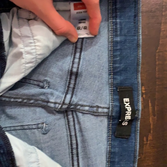 Express Jeans Size 4 - Picture 3 of 3